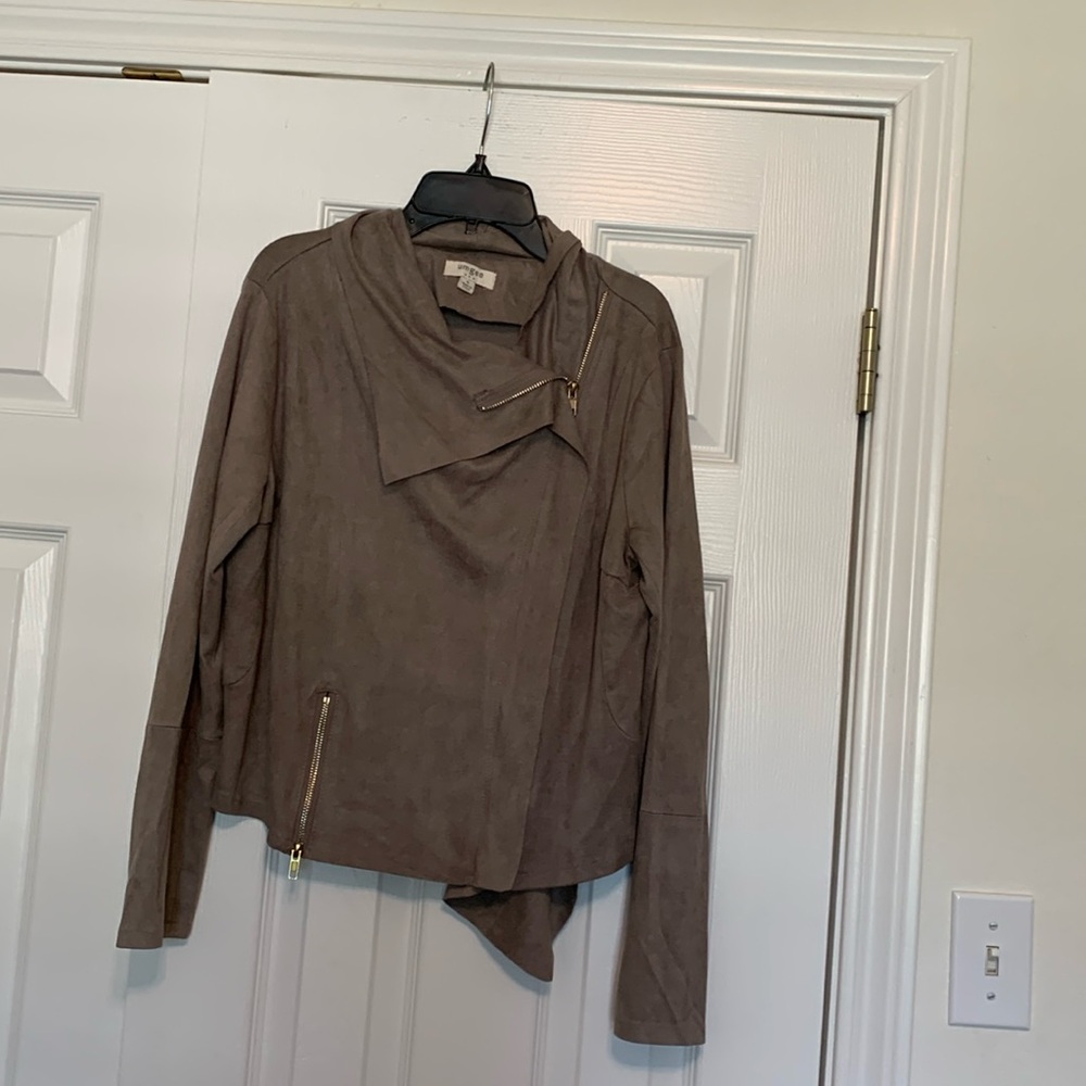 Umgee top with a suede feel